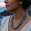 Collar artesanal de estilo elegante de piedras naturales en labradorita