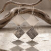 Aretes artesanales dos rombos de plata