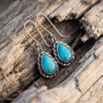 Joyería artesanal : aretes de turquesa y plata en bisel de gota trenzada medianos